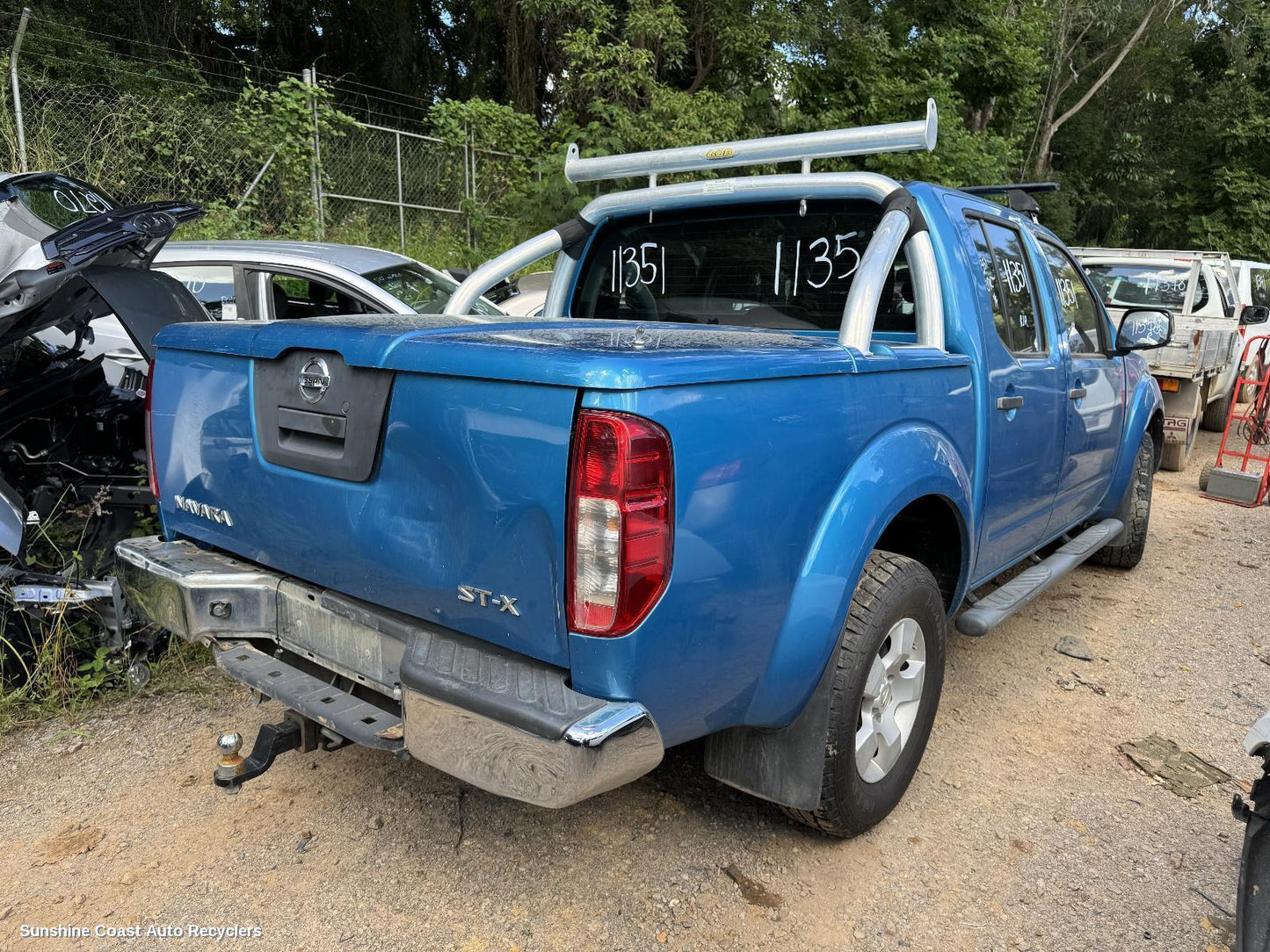 2005-2015 Nissan Navara Tonneau Cover