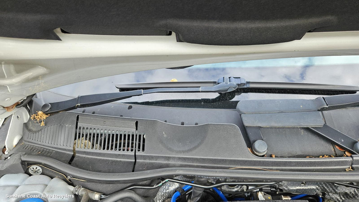 2010-2018 Volkswagen Touareg Wiper Arm
