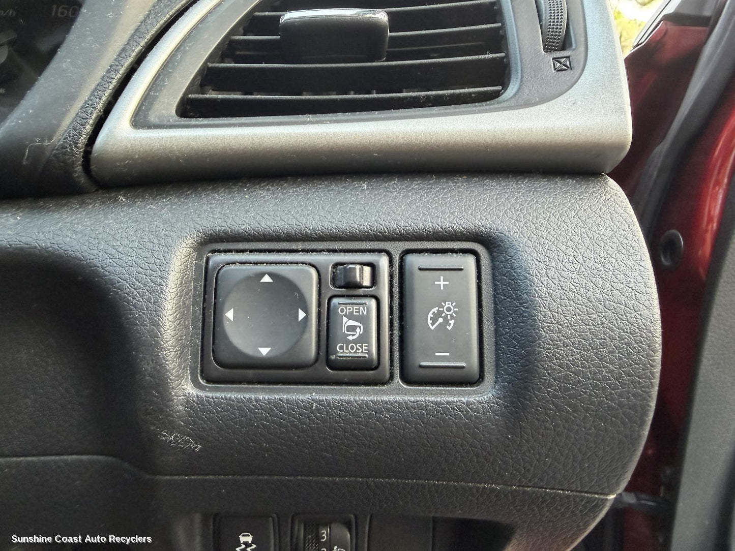 2013-2016 Nissan Pulsar Misc Switch Relay
