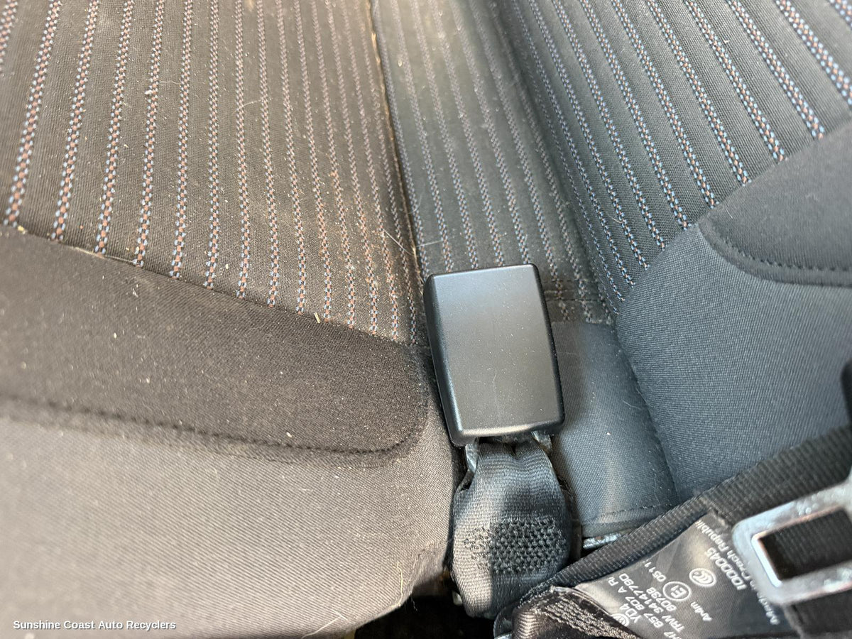 2010-2022 Volkswagen Amarok Seatbelt Stalk