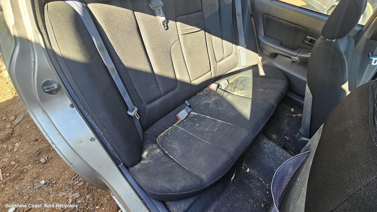 2000-2003 Hyundai Elantra 2nd Seat Rear Seat