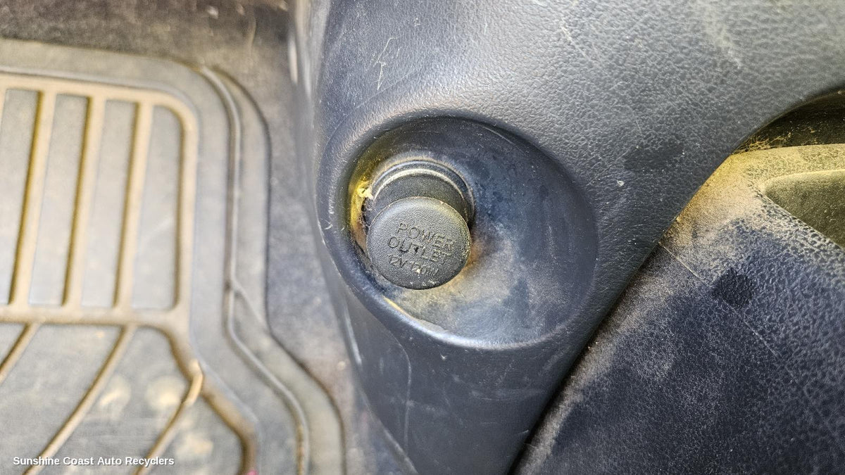 2010-2016 Nissan Micra Misc Switch Relay