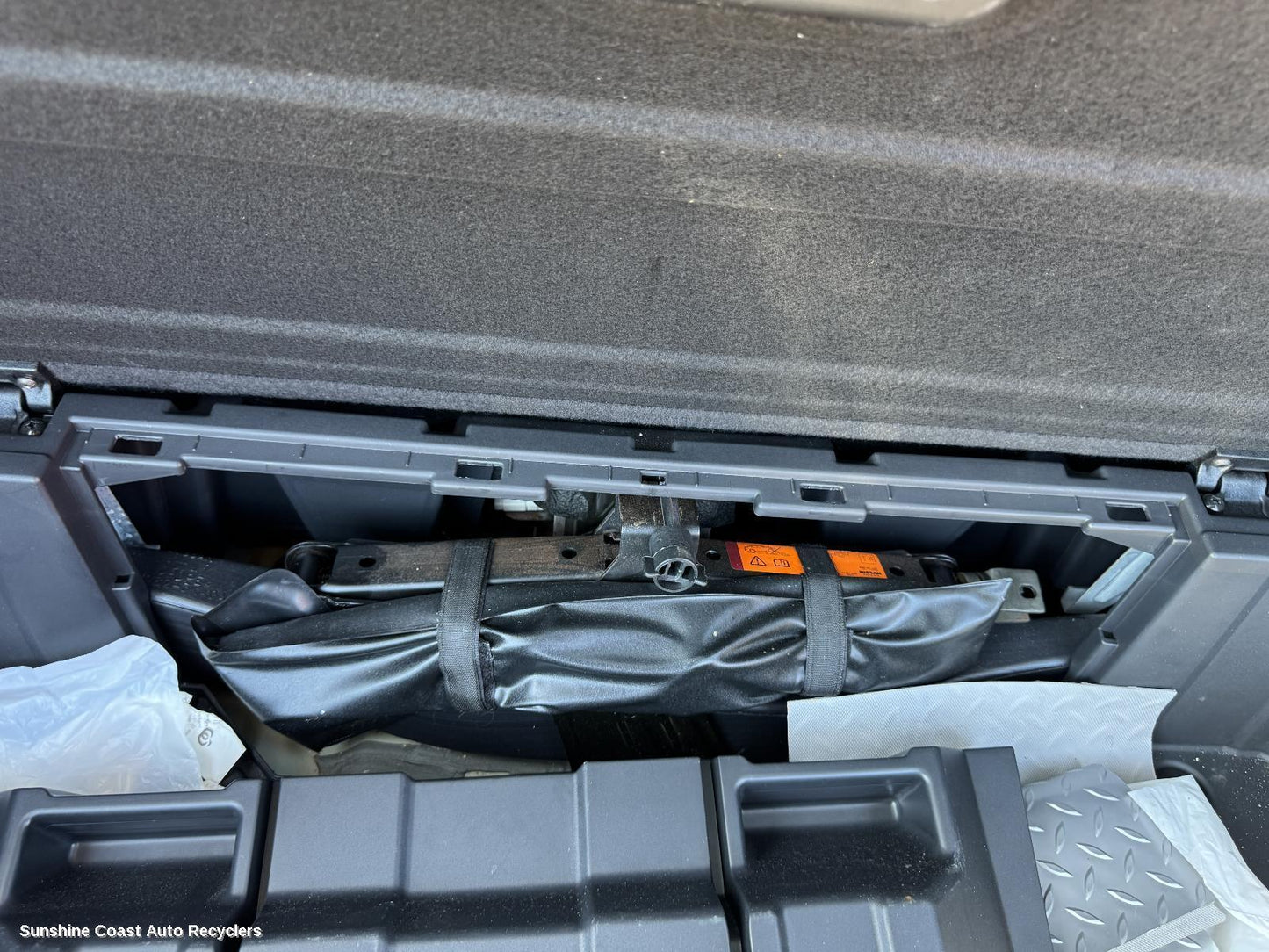 2014 Nissan Pathfinder Jack Tool Kit