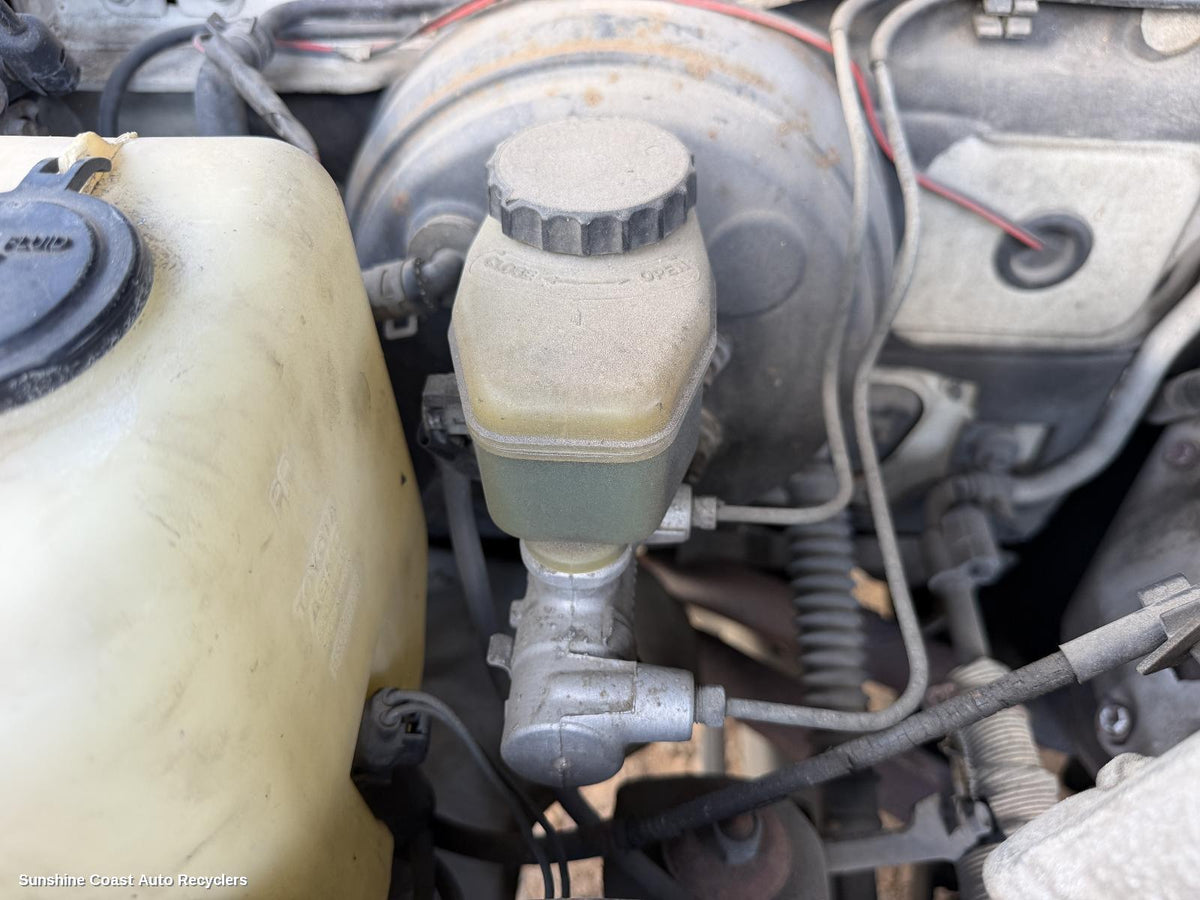 1990-1998 Toyota Landcruiser Master Cylinder