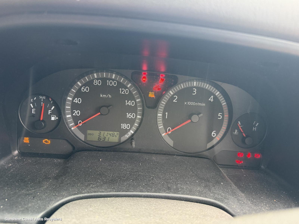 2003-2004 Nissan Patrol Instrument Cluster