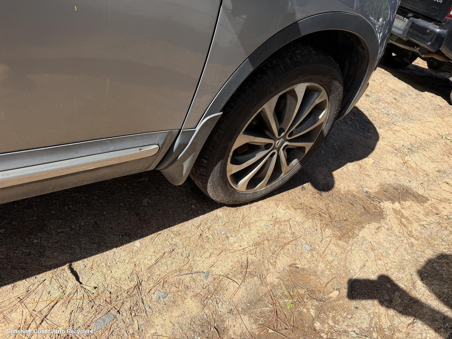 2010-2014 Nissan Dualis Mud Flaps