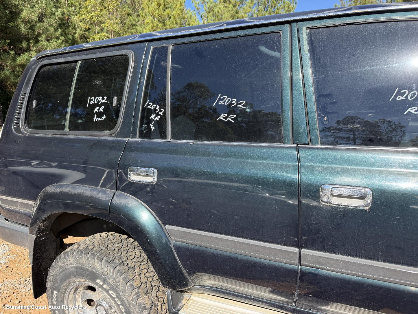 1990-1998 Toyota Landcruiser Right Rear Door Sliding