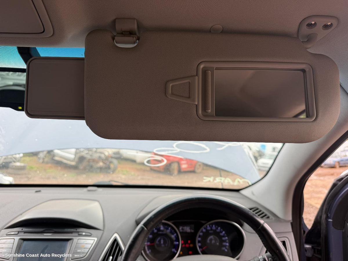 2009-2016 Hyundai Ix35 Sunvisor