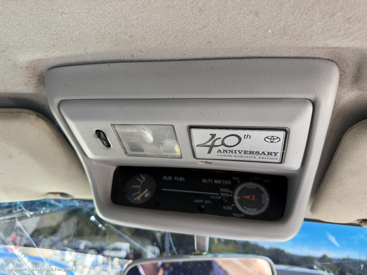 1990-1998 Toyota Landcruiser Courtesy Light