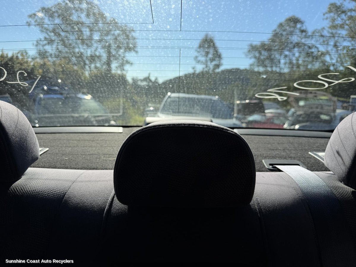 2012-2017 Nissan Pulsar Headrest