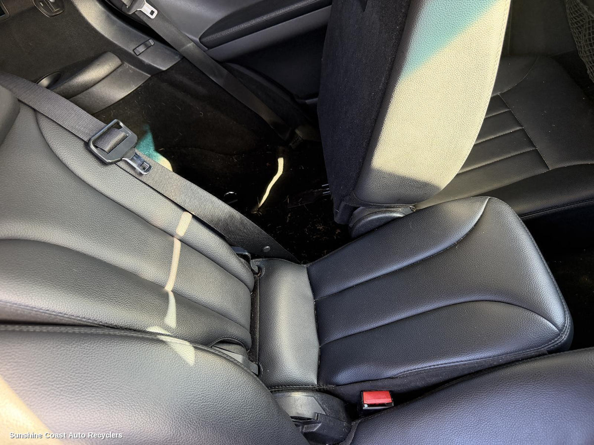 2006-2010 Mercedes R Class 2nd Seat Rear Seat