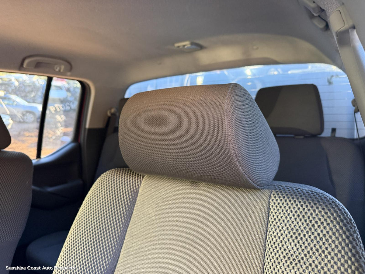 2005-2015 Nissan Navara Headrest