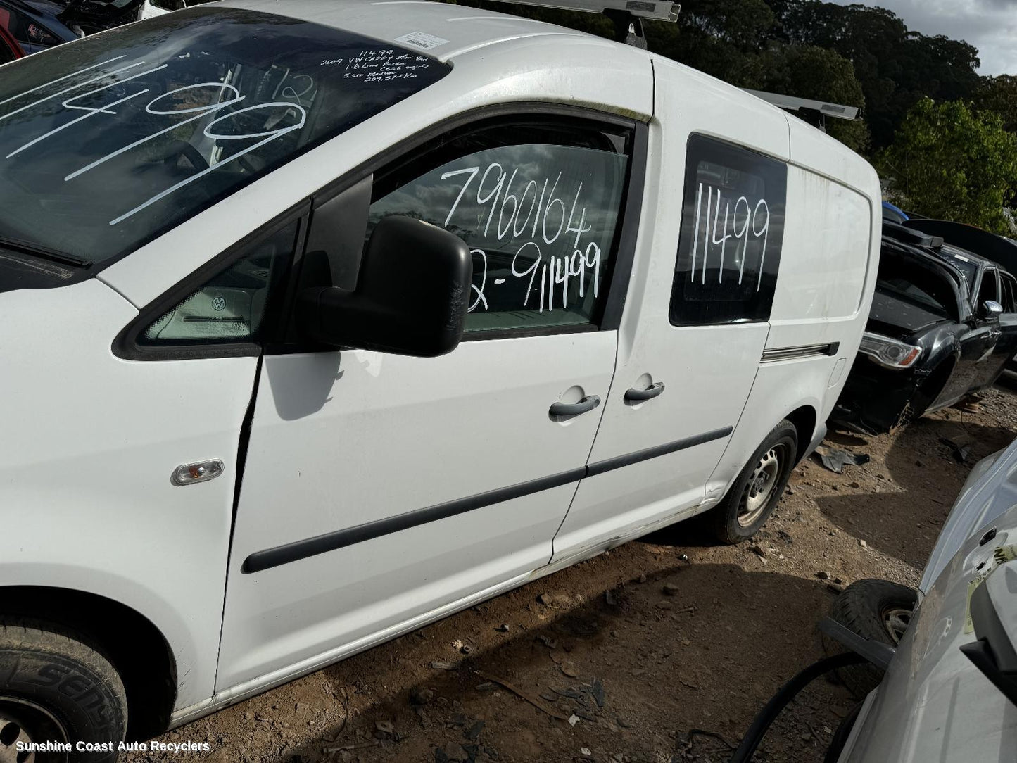 2009 Volkswagen Caddy Left Front Door