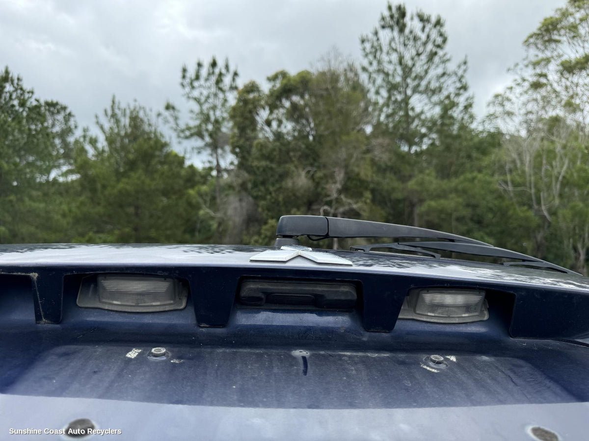 2009-2012 Mitsubishi Outlander Tailgate Handle