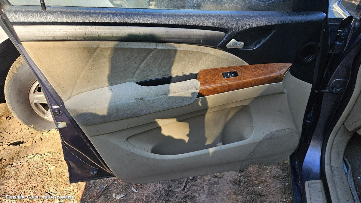 2004-2009 Honda Odyssey Door Boot Gate Lock
