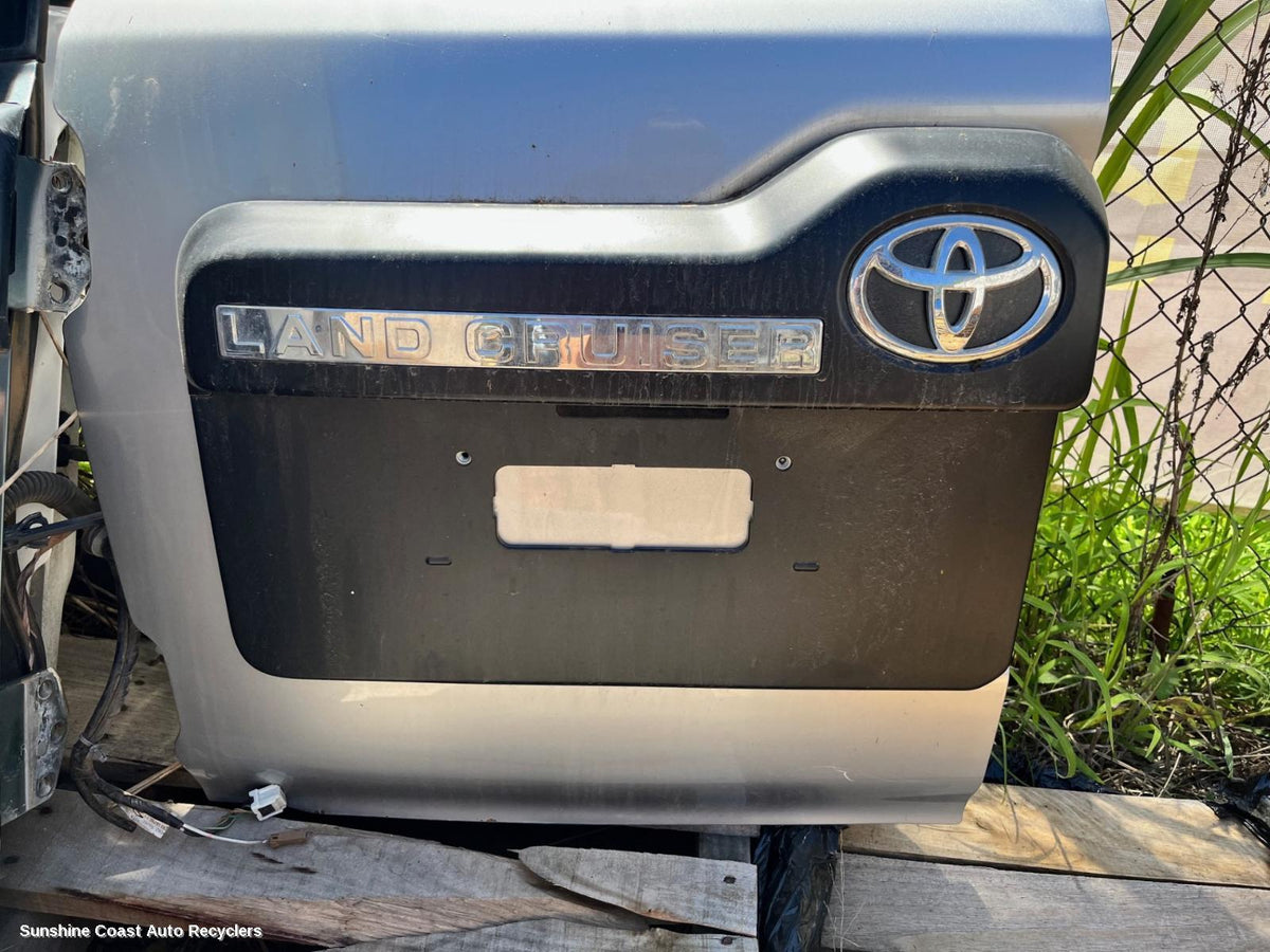 2015-2021 Toyota Landcruiser Rear Garnish