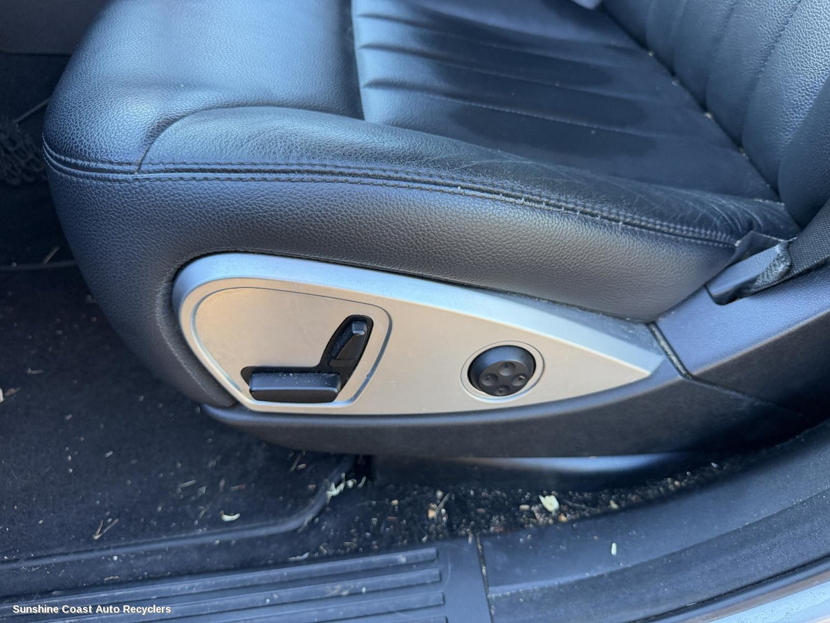 2006-2010 Mercedes R Class Front Seat