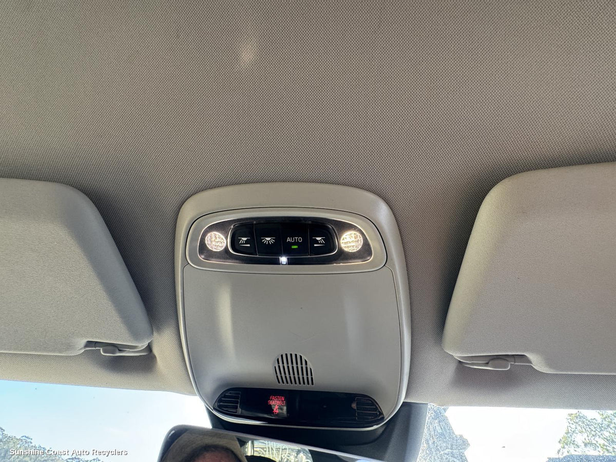 2013-2019 Volvo S40 Courtesy Light