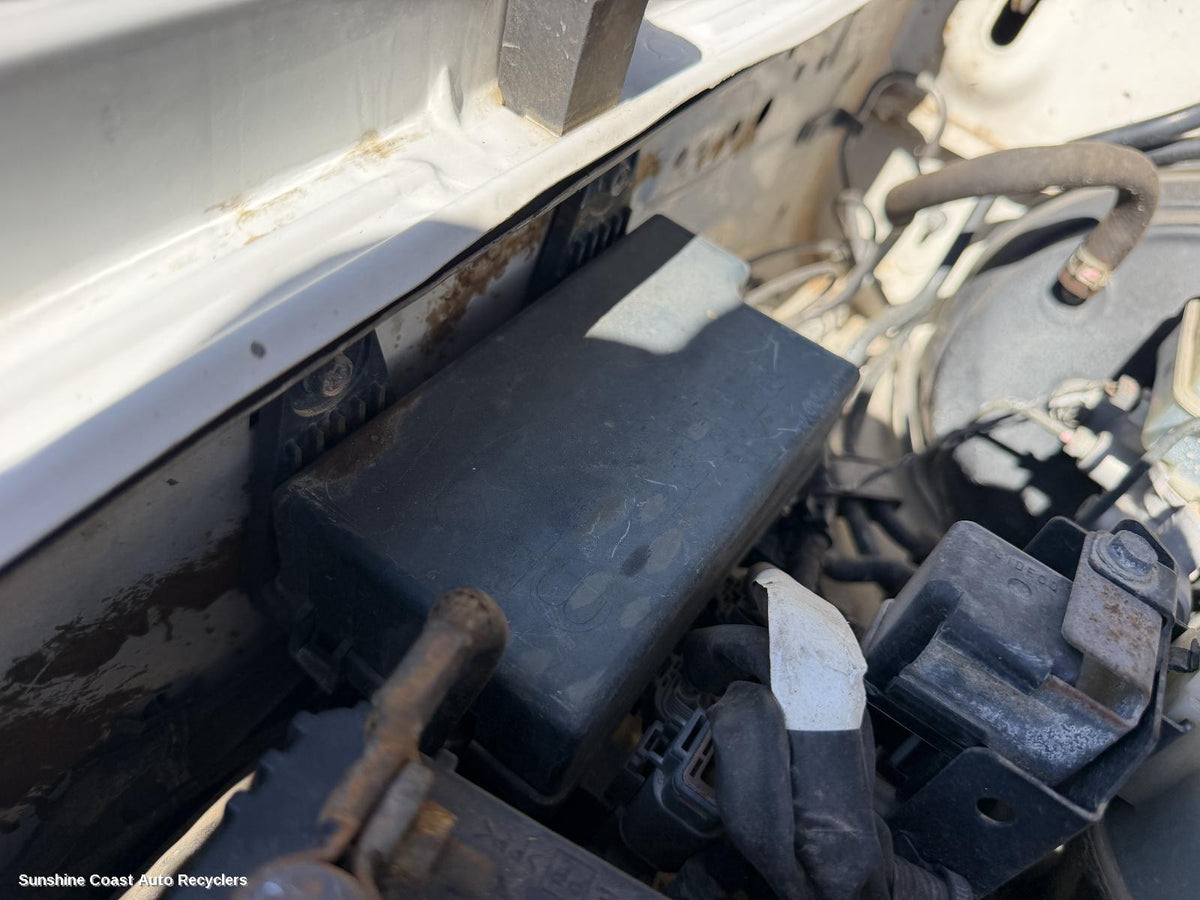 1997-2015 Nissan Navara Fuse Box