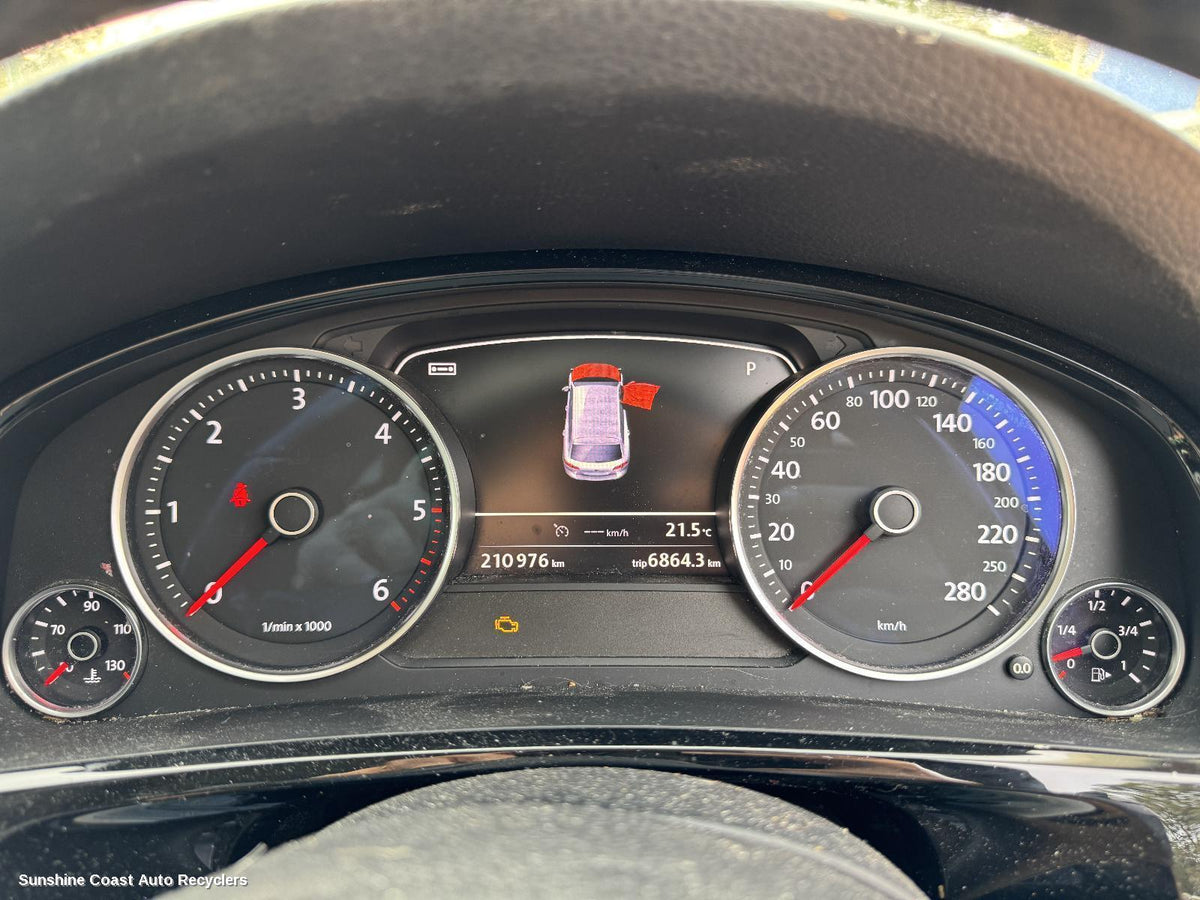 2010-2018 Volkswagen Touareg Instrument Cluster