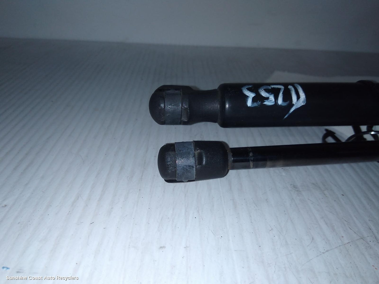 2013-2017 Holden Commodore Hatch Strut