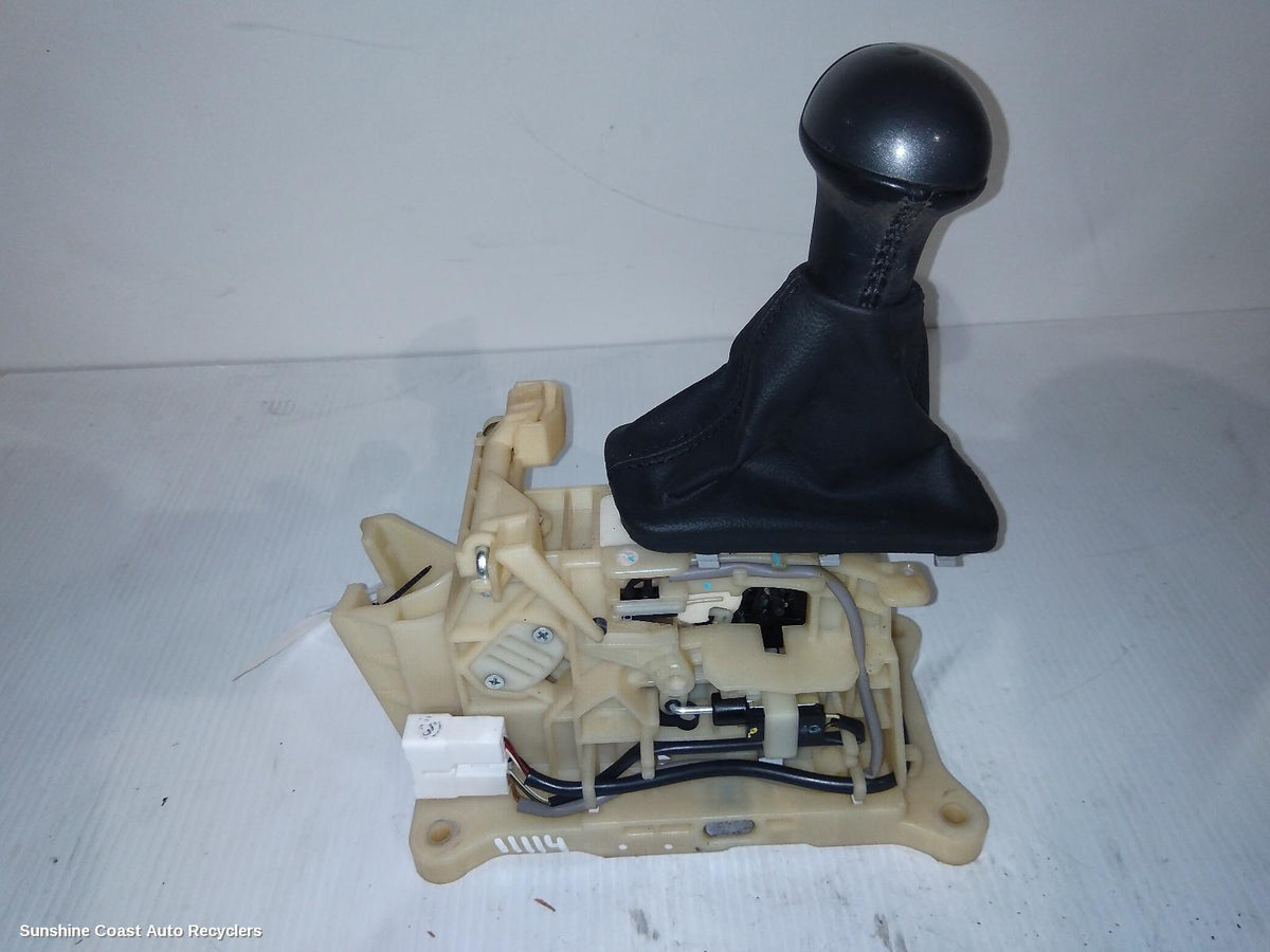 2013-2018 Kia Cerato Gear Stick Shifter