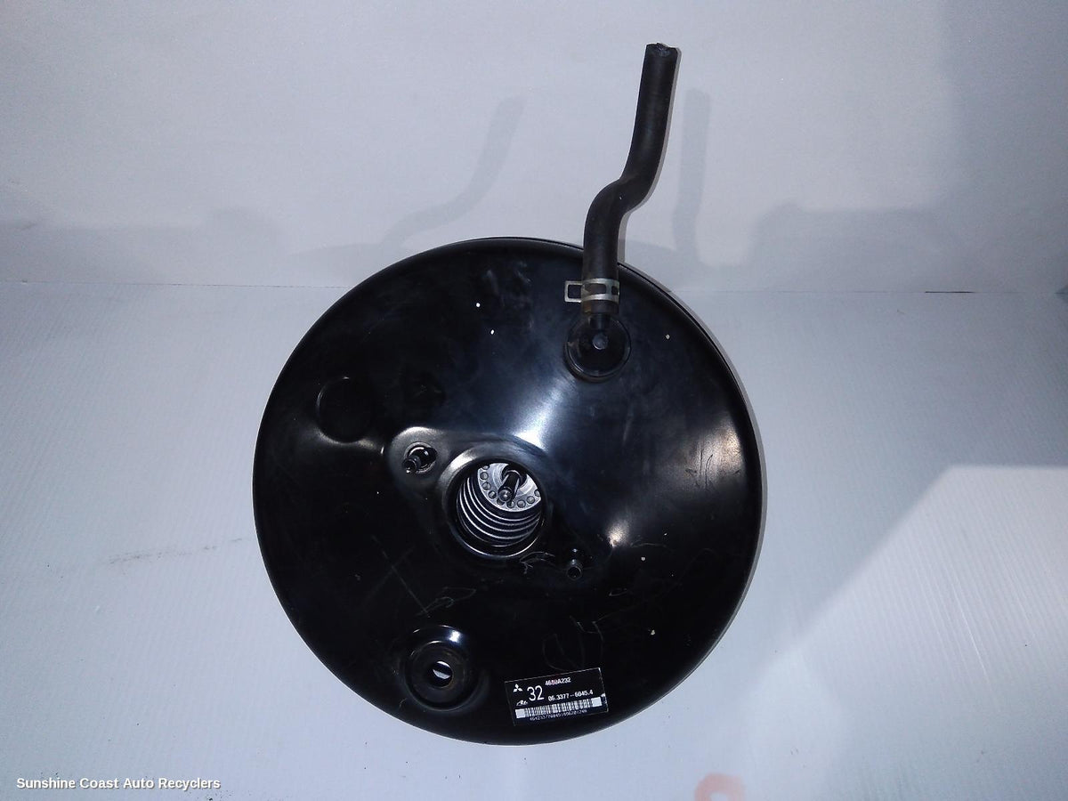 2012-2021 Mitsubishi Outlander Brake Booster