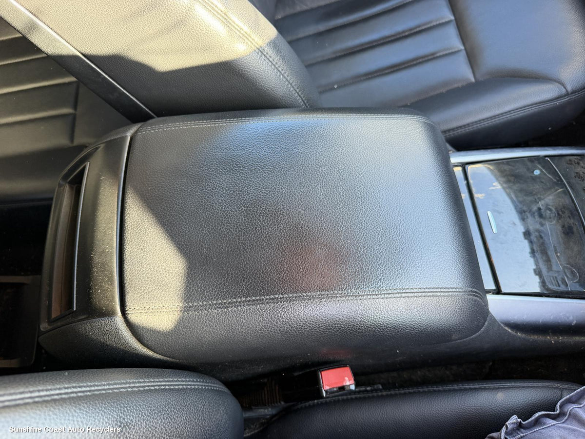 2006-2010 Mercedes R Class Console