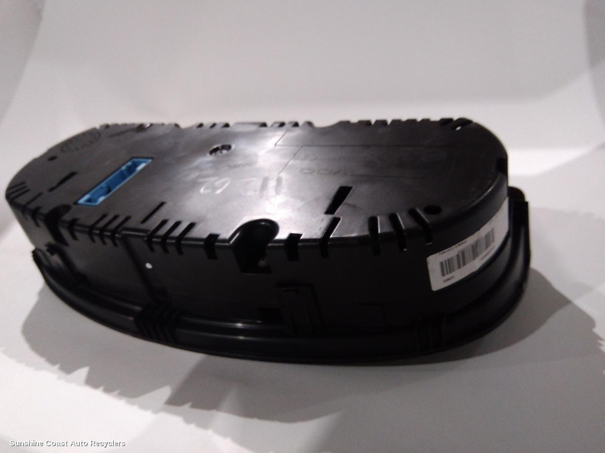 2010-2015 Volkswagen Caddy Instrument Cluster