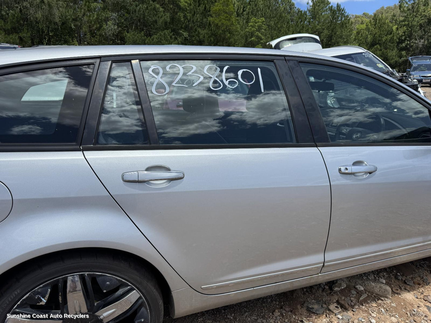 2010 Holden Commodore Right Rear 1 4 Door Glass