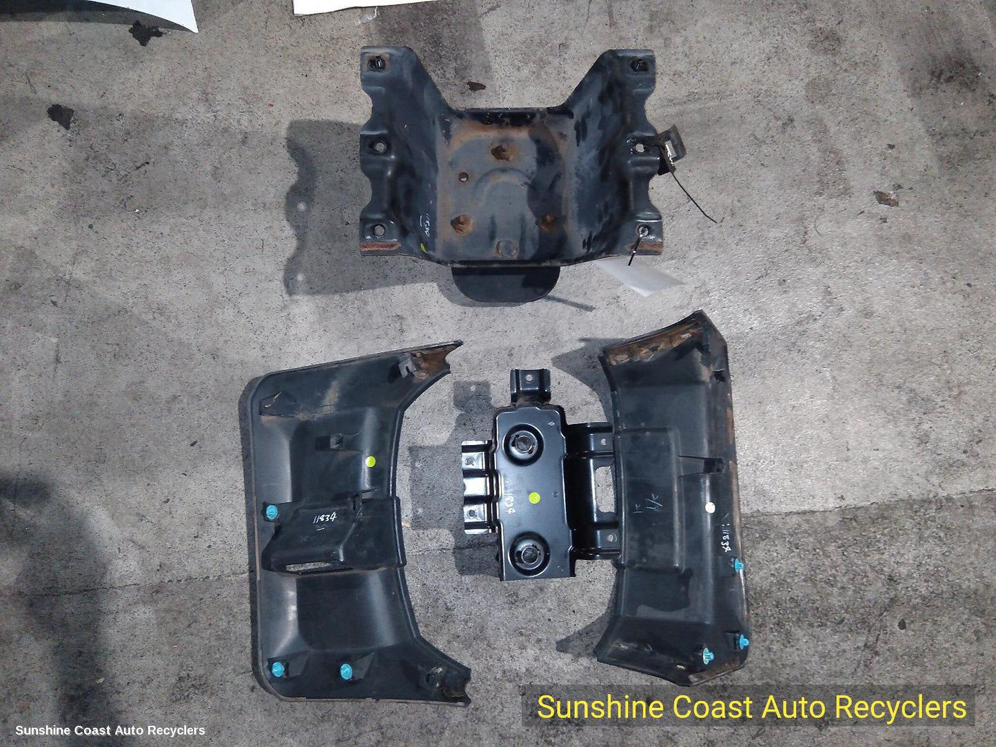 2006-2021 Mitsubishi Pajero Spare Wheel Carrier