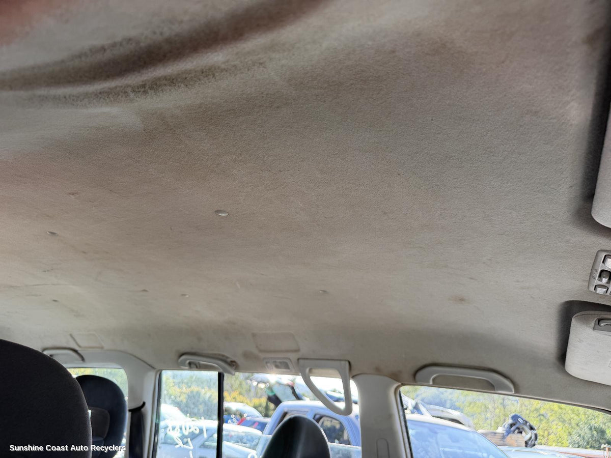 2002-2006 Mitsubishi Pajero Hoodlining