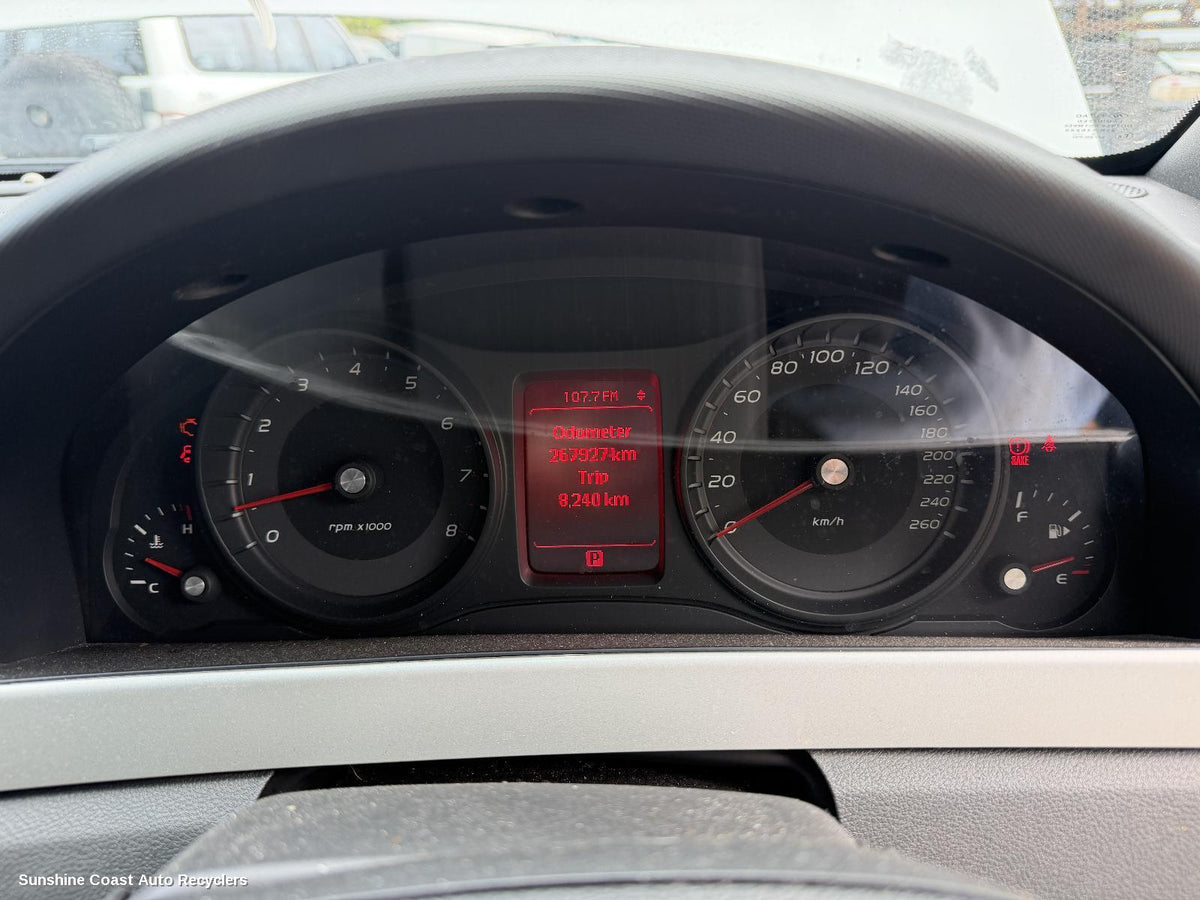 2006-2013 Holden Commodore Instrument Cluster