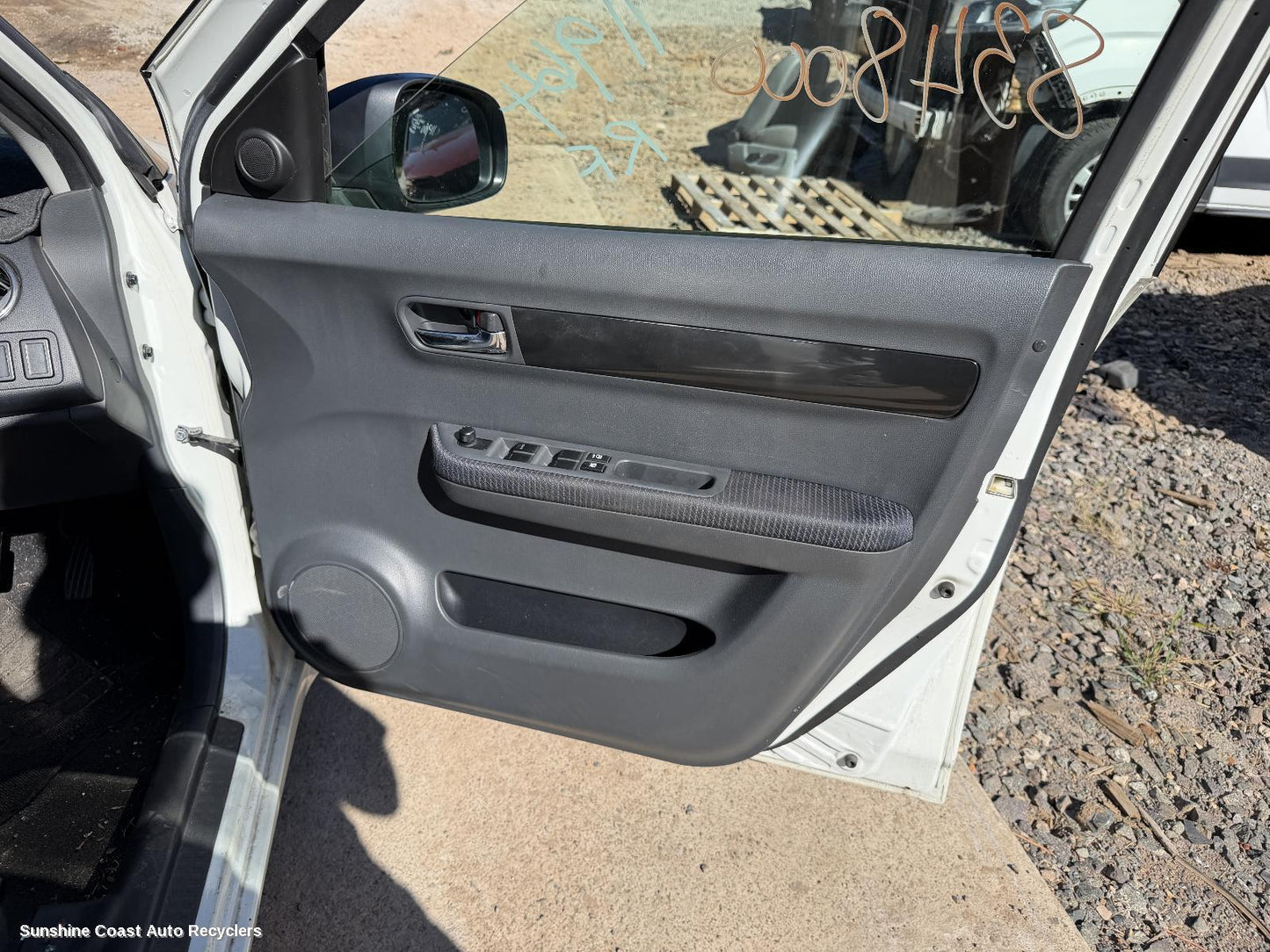2007-2011 Suzuki Swift Door Trim