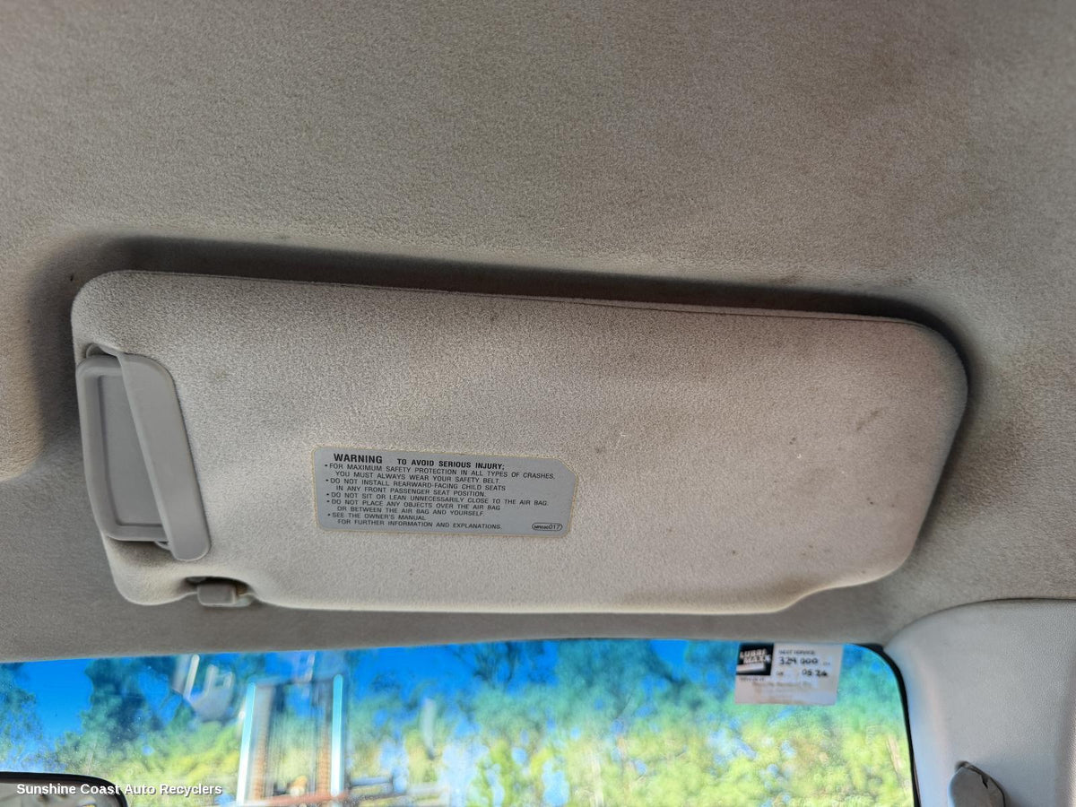 2002-2006 Mitsubishi Pajero Sunvisor