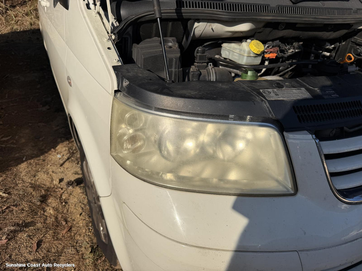 2004-2010 Volkswagen Transporter Right Headlamp