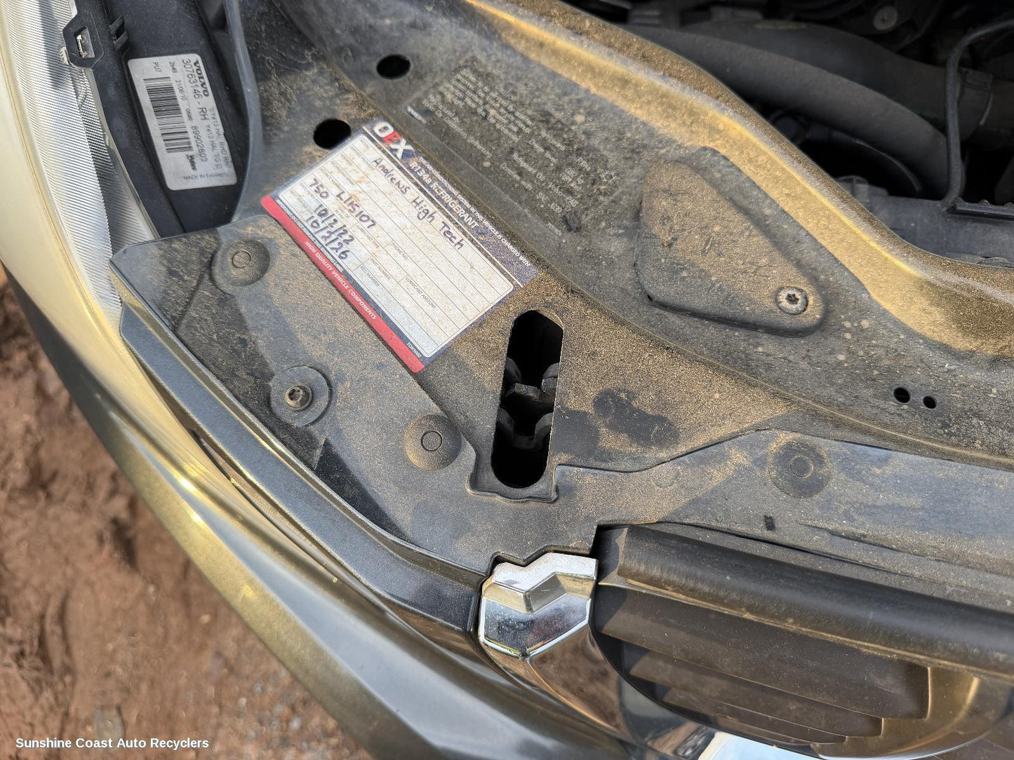 2009-2017 Volvo Xc60 Bonnet Lock Support