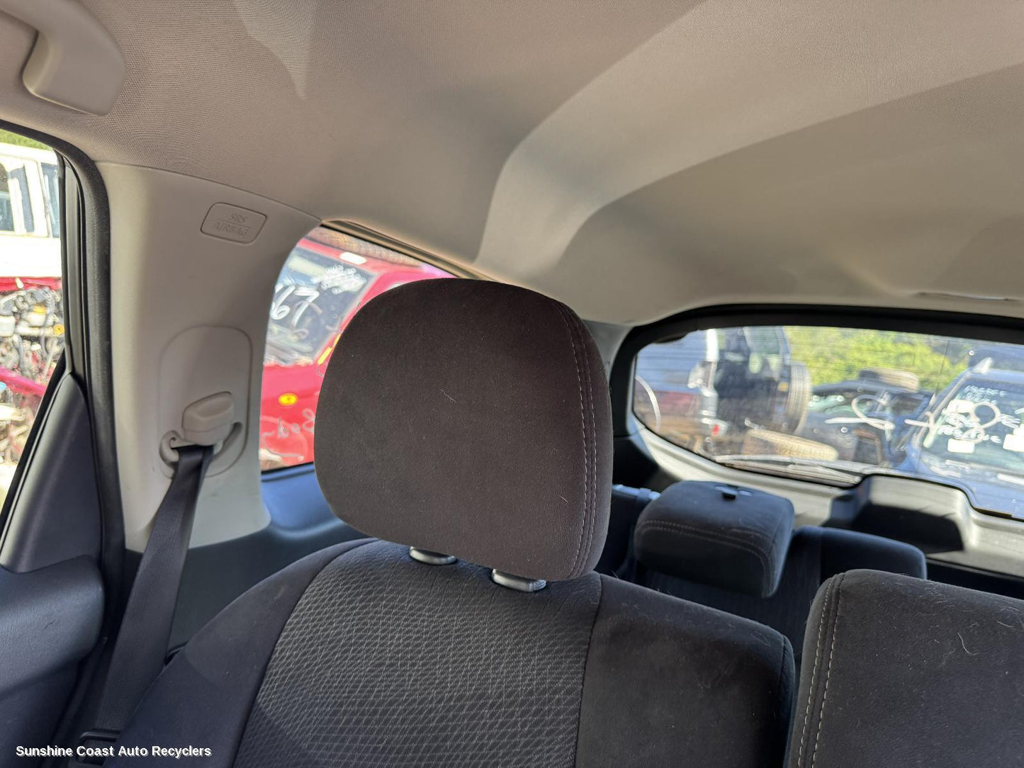 2014 Nissan Pathfinder Headrest