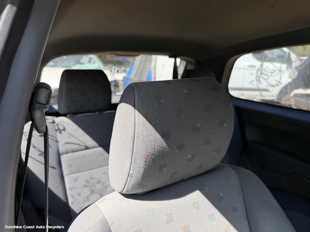 2002-2005 Hyundai Getz Headrest