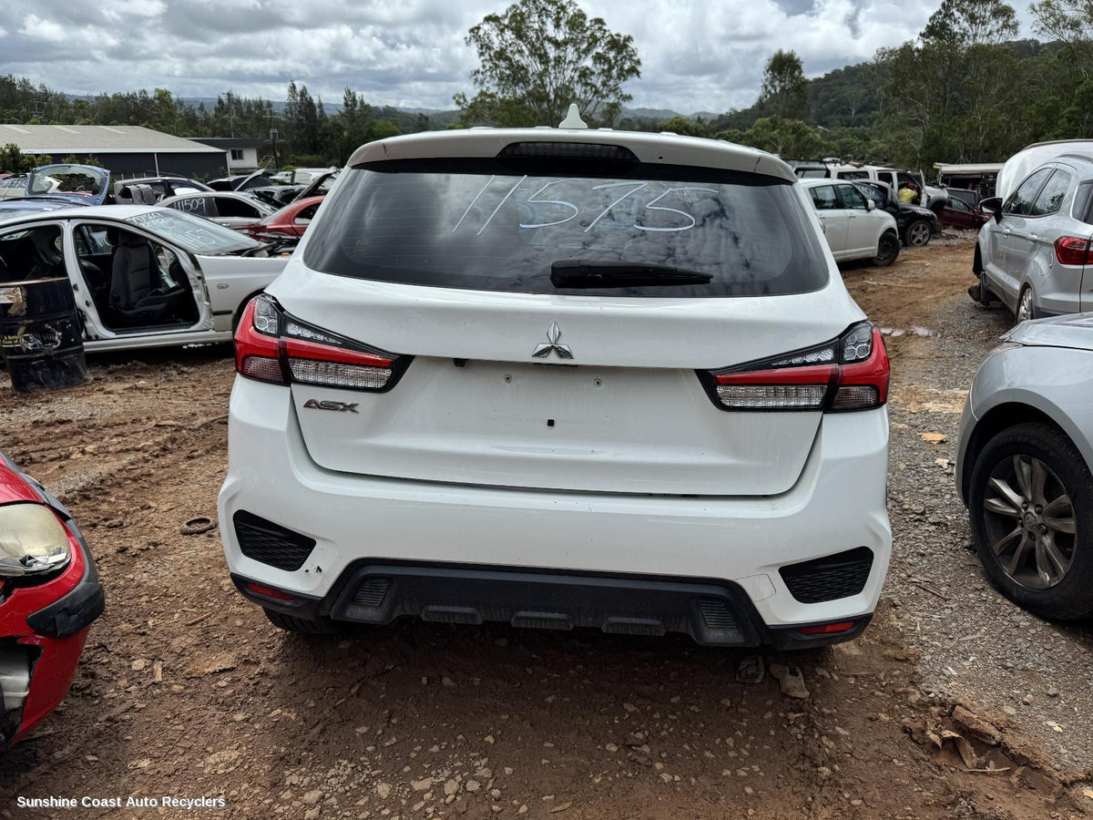2018-2024 Mitsubishi Asx Left Front Door