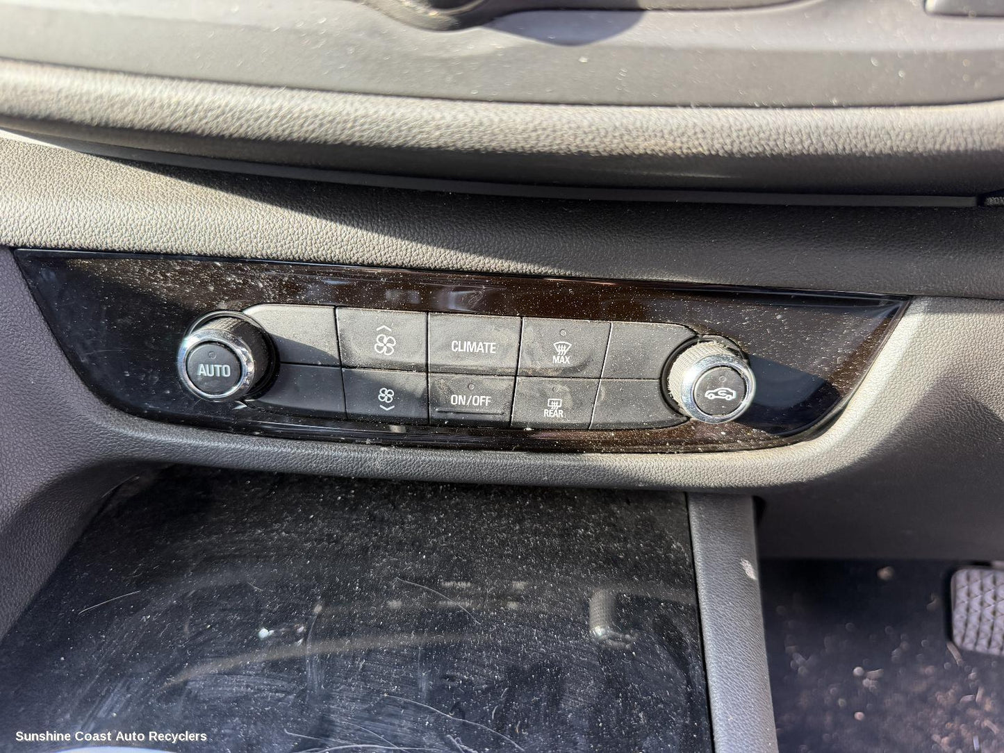 2017-2020 Holden Commodore Heater Ac Controls