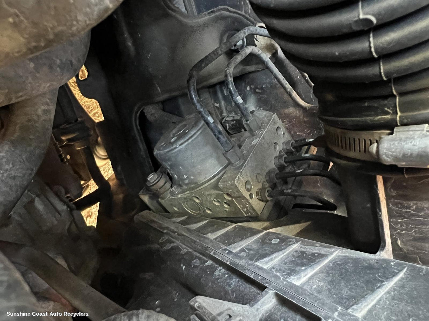 2010-2013 Nissan Xtrail Abs Pump Modulator