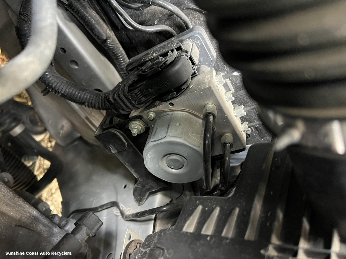 2014-2022 Nissan Xtrail Abs Pump Modulator