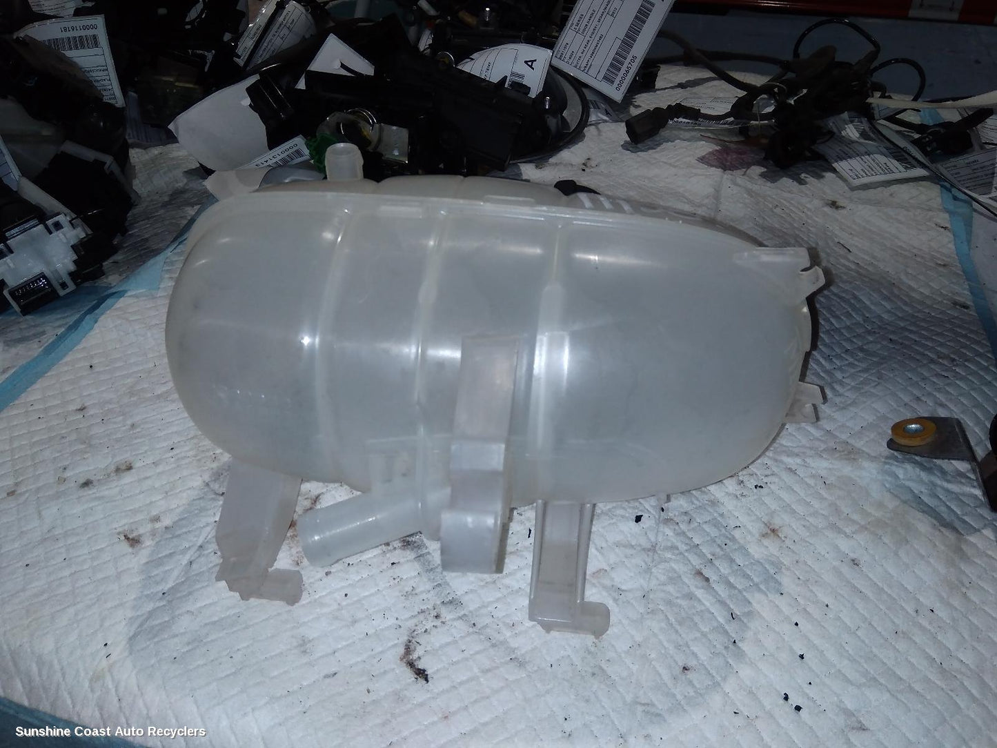 2022 Renault Trafic Overflow Bottle