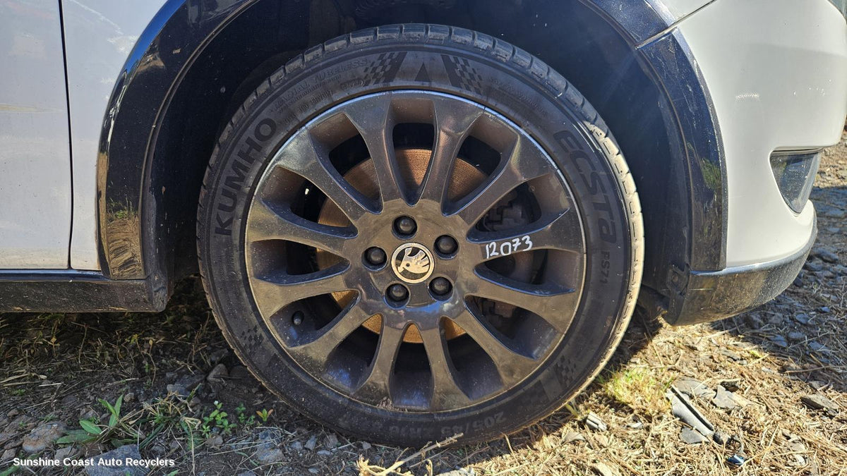 2011-2015 Skoda Fabia Wheel Mag