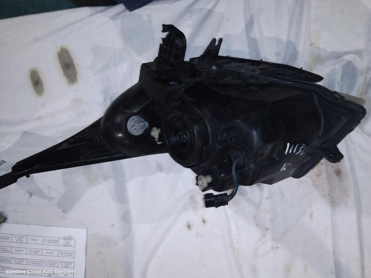 2009-2011 Holden Cruze Right Headlamp