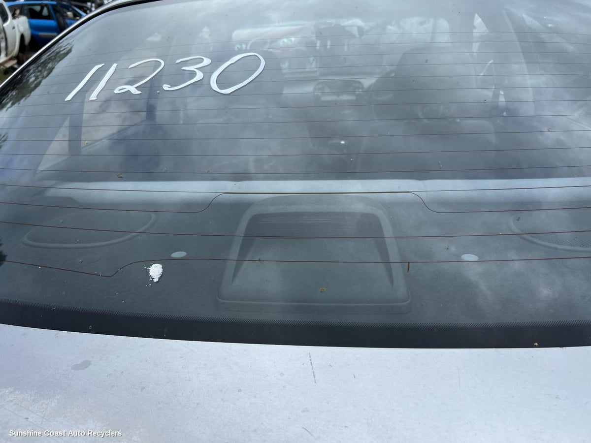 2000-2005 Nissan Pulsar High Level Stoplight