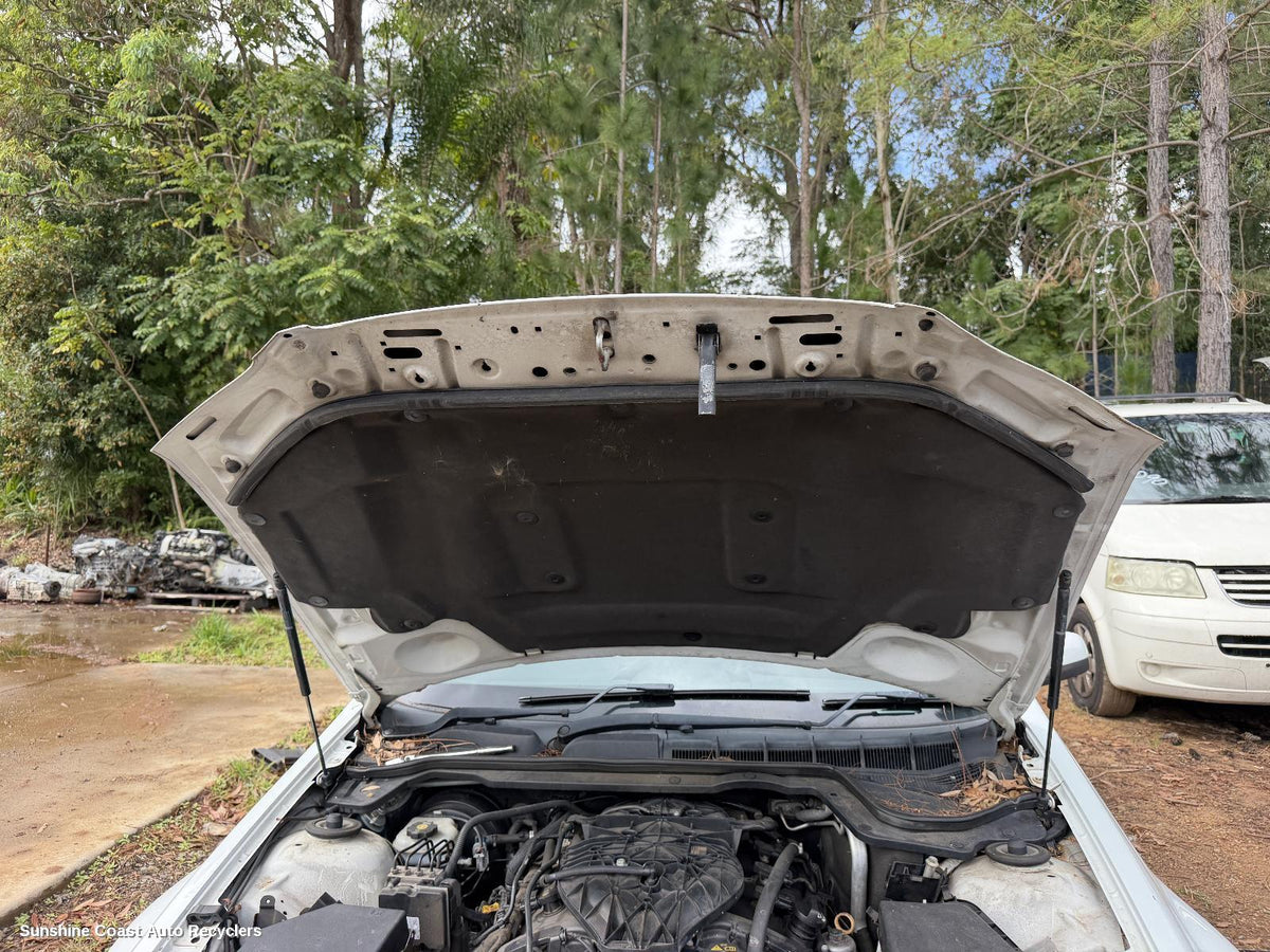 2006-2013 Holden Commodore Bonnet