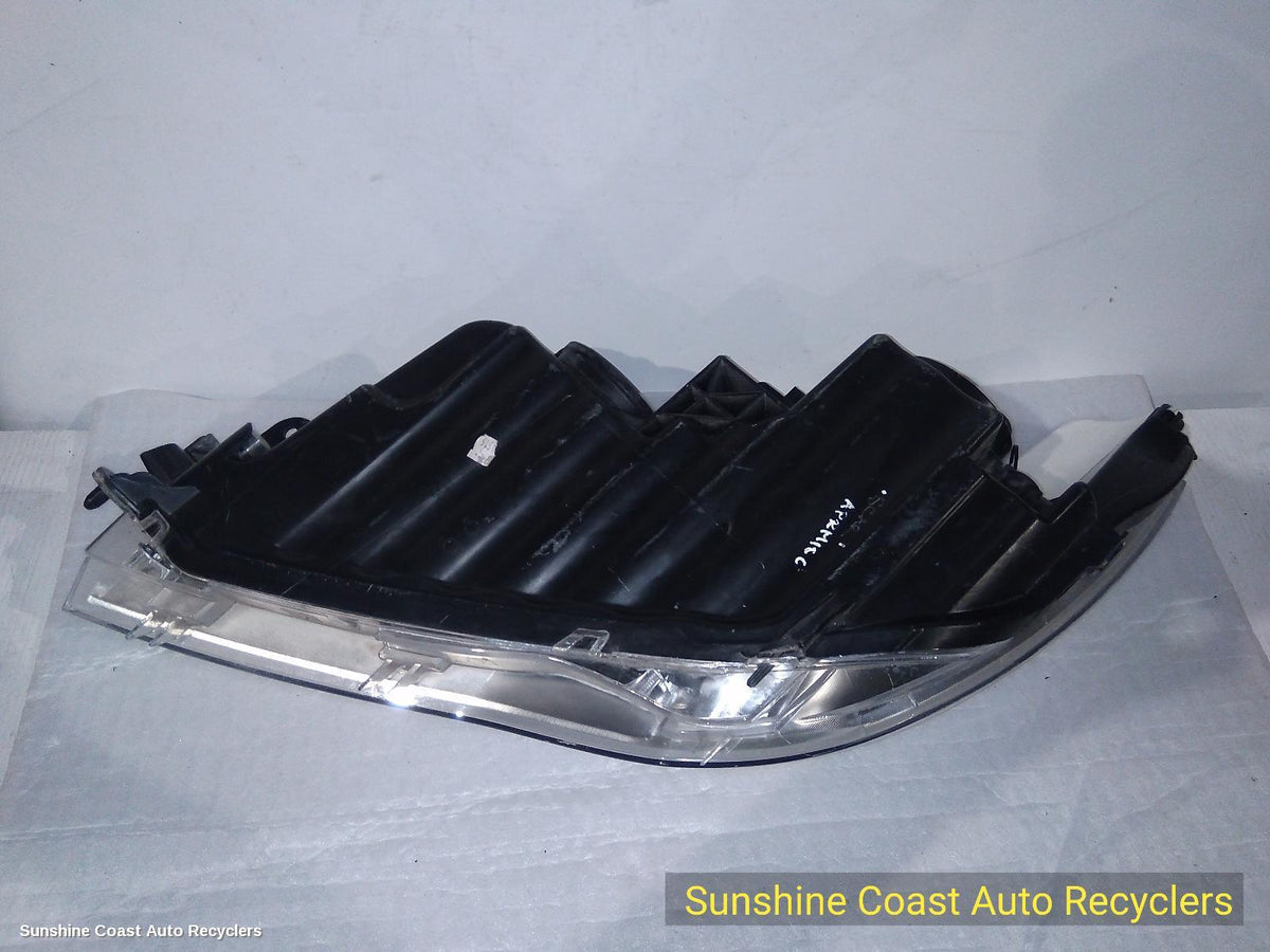 2015-2017 Toyota Camry Right Headlamp