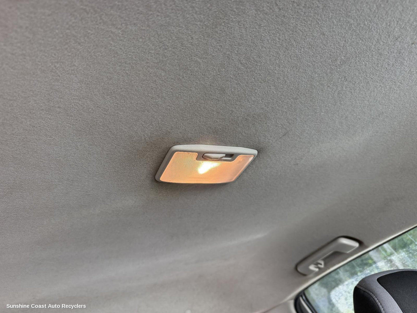 2012-2020 Holden Colorado Courtesy Light